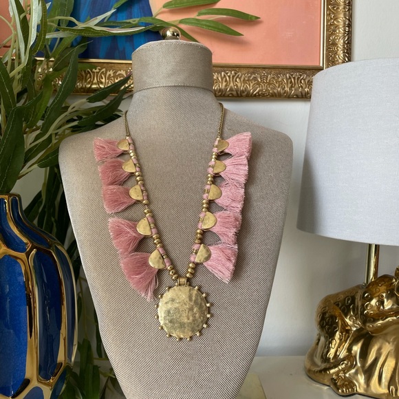 Pink boho fringe detail necklace - Picture 1 of 1